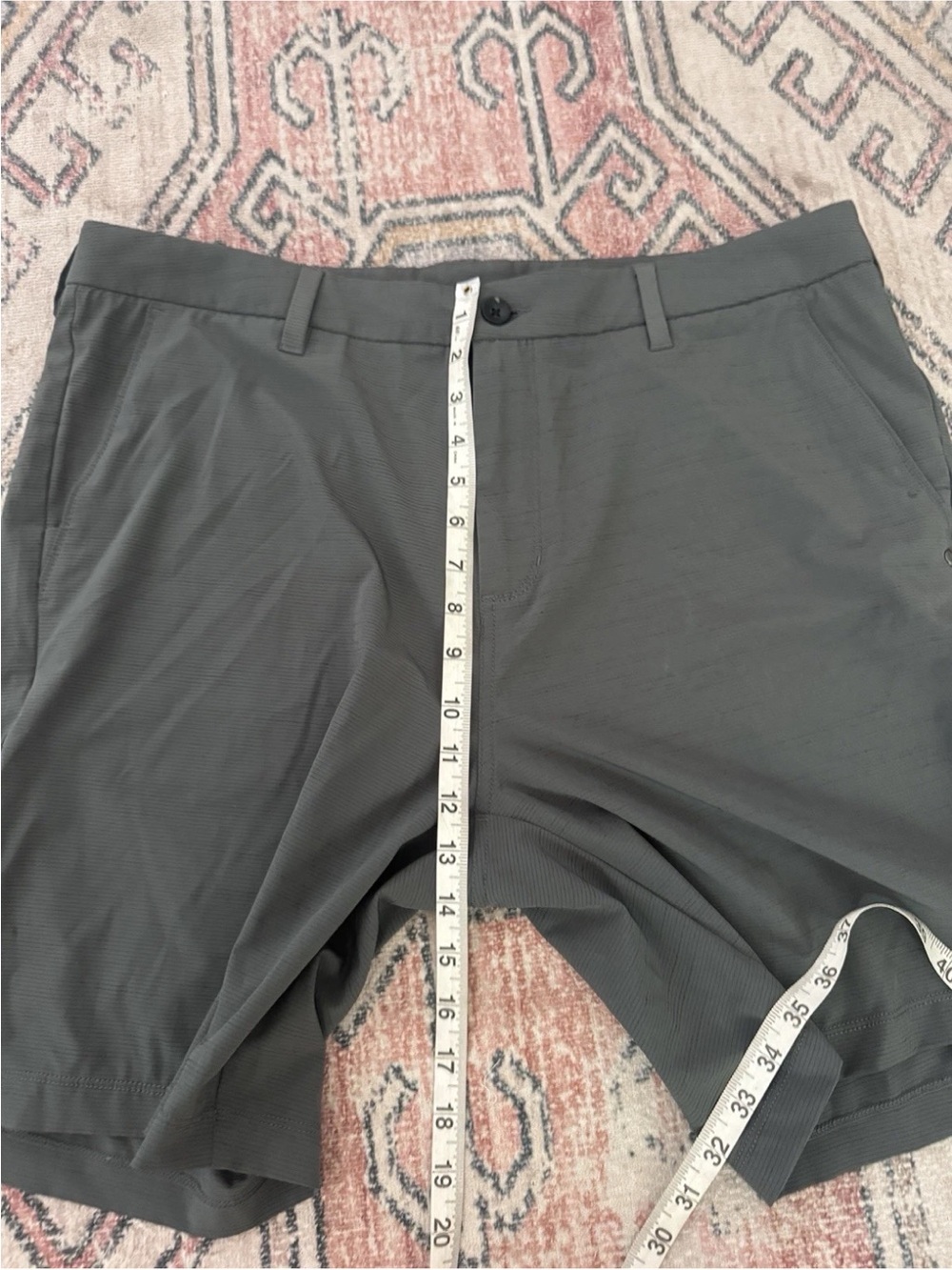 Vuori Pebble Hybrid Shorts Mens 36 Grey V399 Textured Lightweight Golf Stretch - Picture 7 of 8